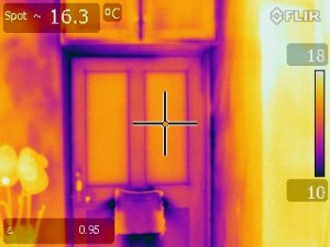 Thermal image of exterior door